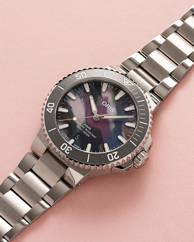 Oris Aquis Date Upcycle 01 733 7787 4150-07 8 22 04PEB